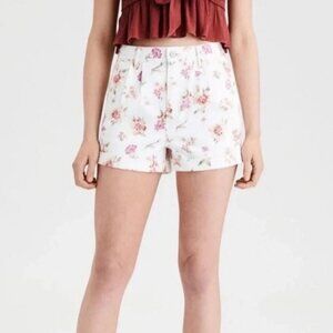 American Eagle Floral Mom Short High Rise Rolled Hem White Denim Size 4 Women’s